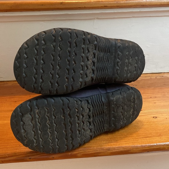 Bogs Waterproof Boots - Picture 4 of 6